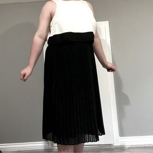 Banana Republic size 8 black and white dress